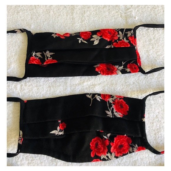 Floral Reformation Masks - Picture 3 of 6